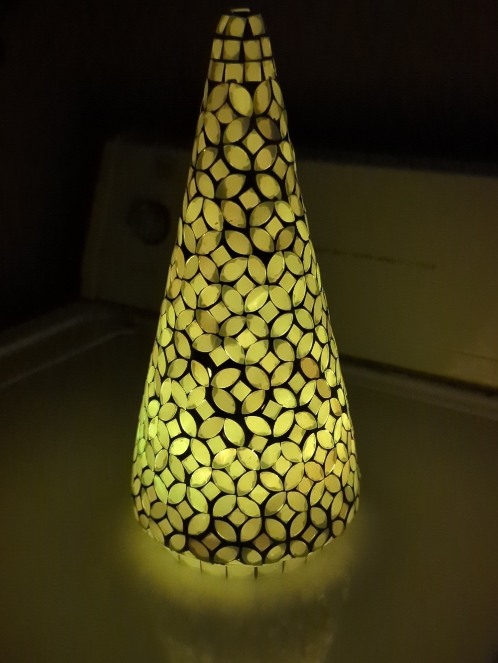 Mosaic Cone LED Accent Tree Lamp - With Remote